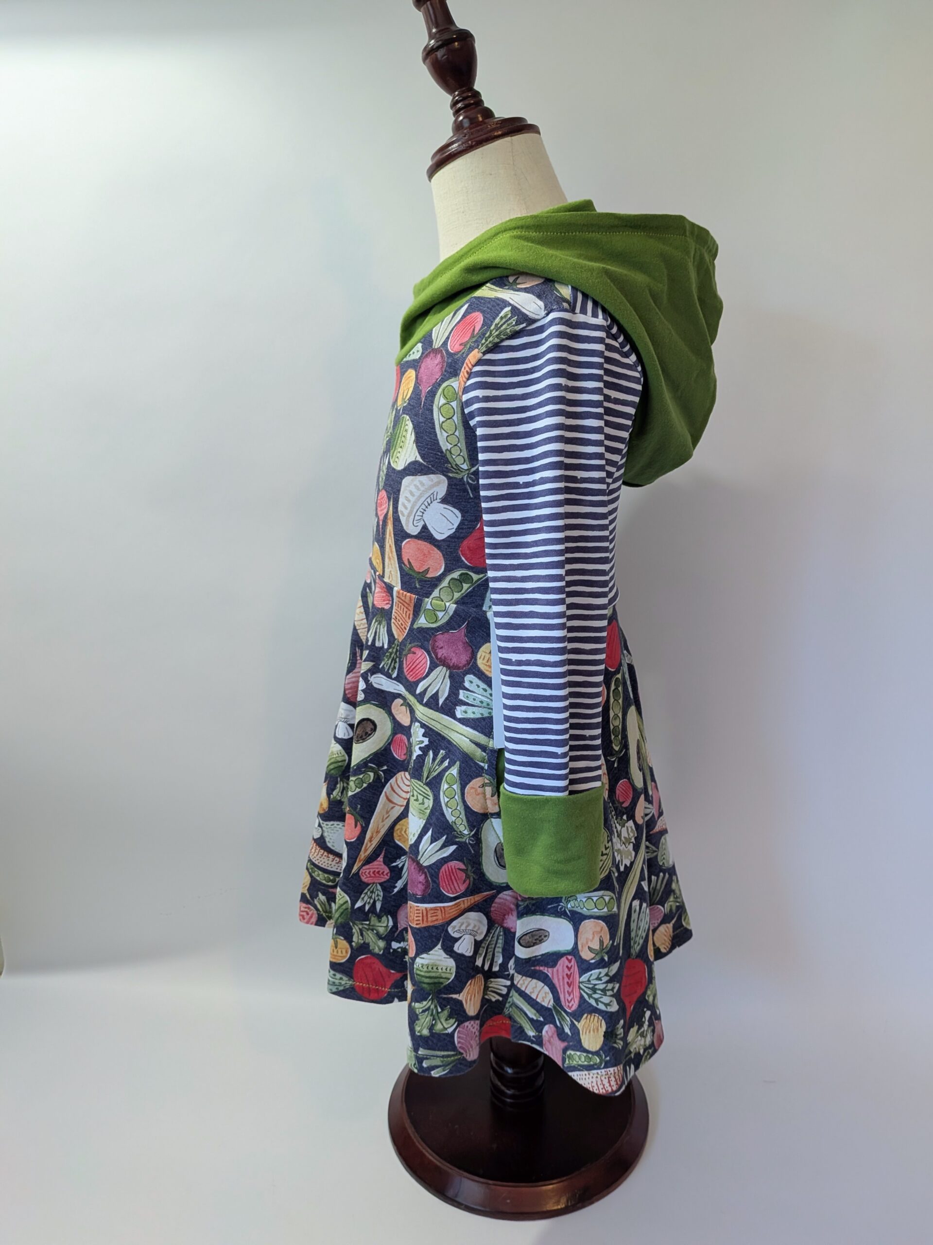 Organic Hooded Dress - Pockets - Grow With Me - Garden Veggie - Image 2